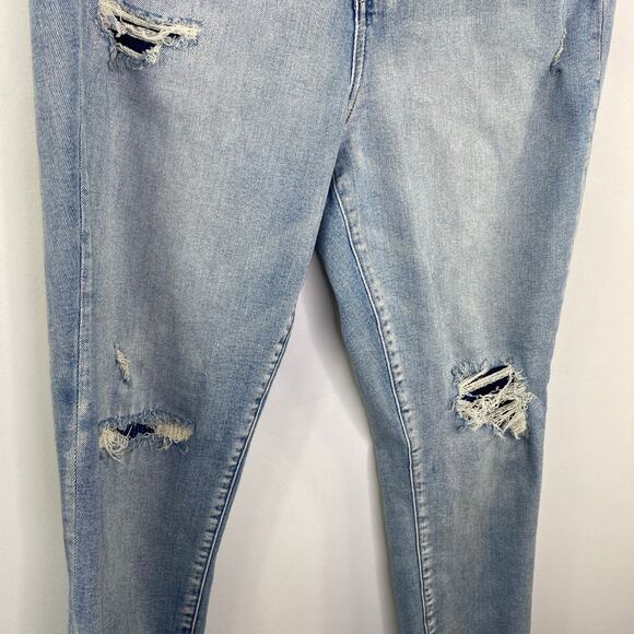 Gap Denim True Skinny Light Wash Destroyed Distressed Jeans Women's Size 16 - Picture 5 of 12